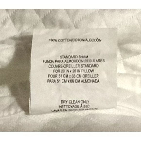 Standard White Quilted Pillow Shams By Linens N Things Set of 2 - Picture 6 of 7